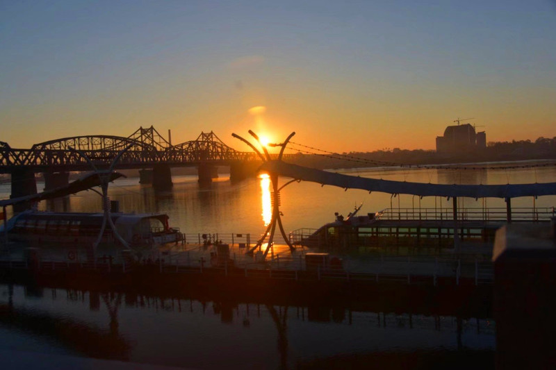 丹东,东北边境城市的独特魅力与争议焦点解析